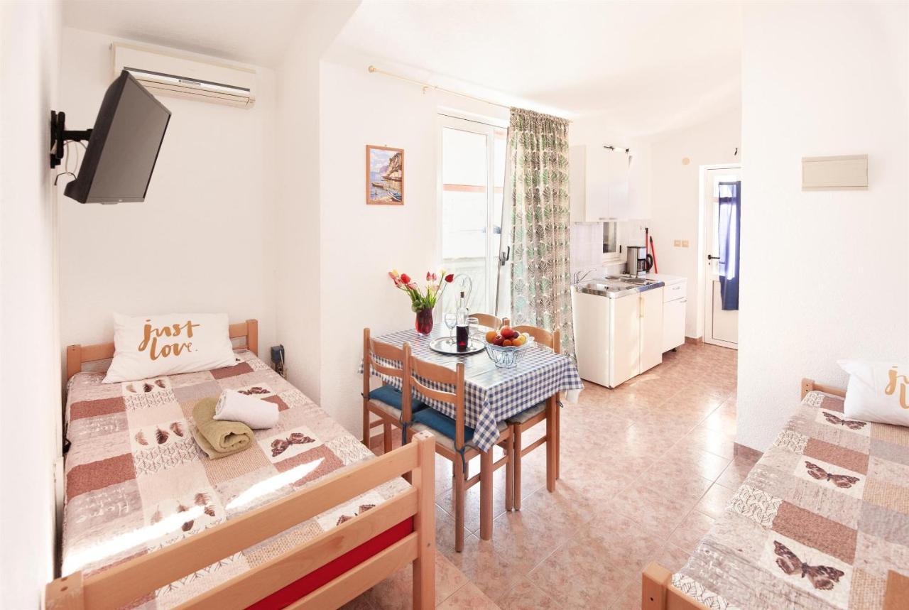 Poljica  Apartments Mala Dalmacija מראה חיצוני תמונה